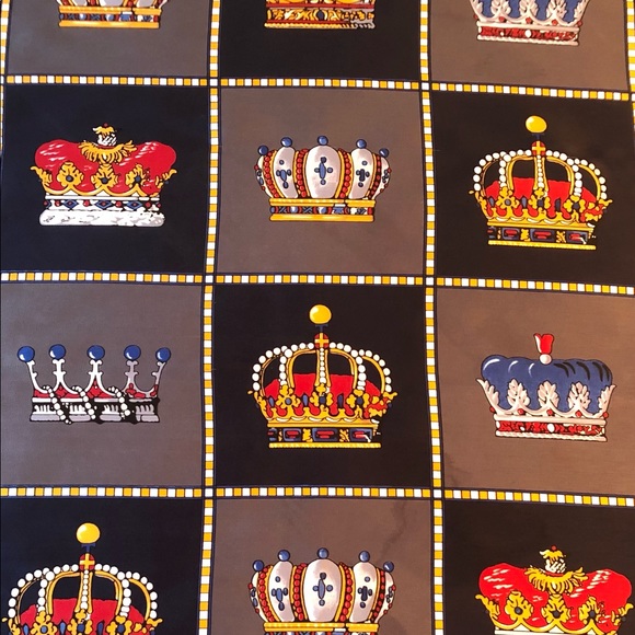 Accessories - BEAUTIFUL ROYAL PALACES SCARF ❤️